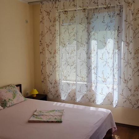 Apartment Lazur By The Sea 拉夫达 外观 照片
