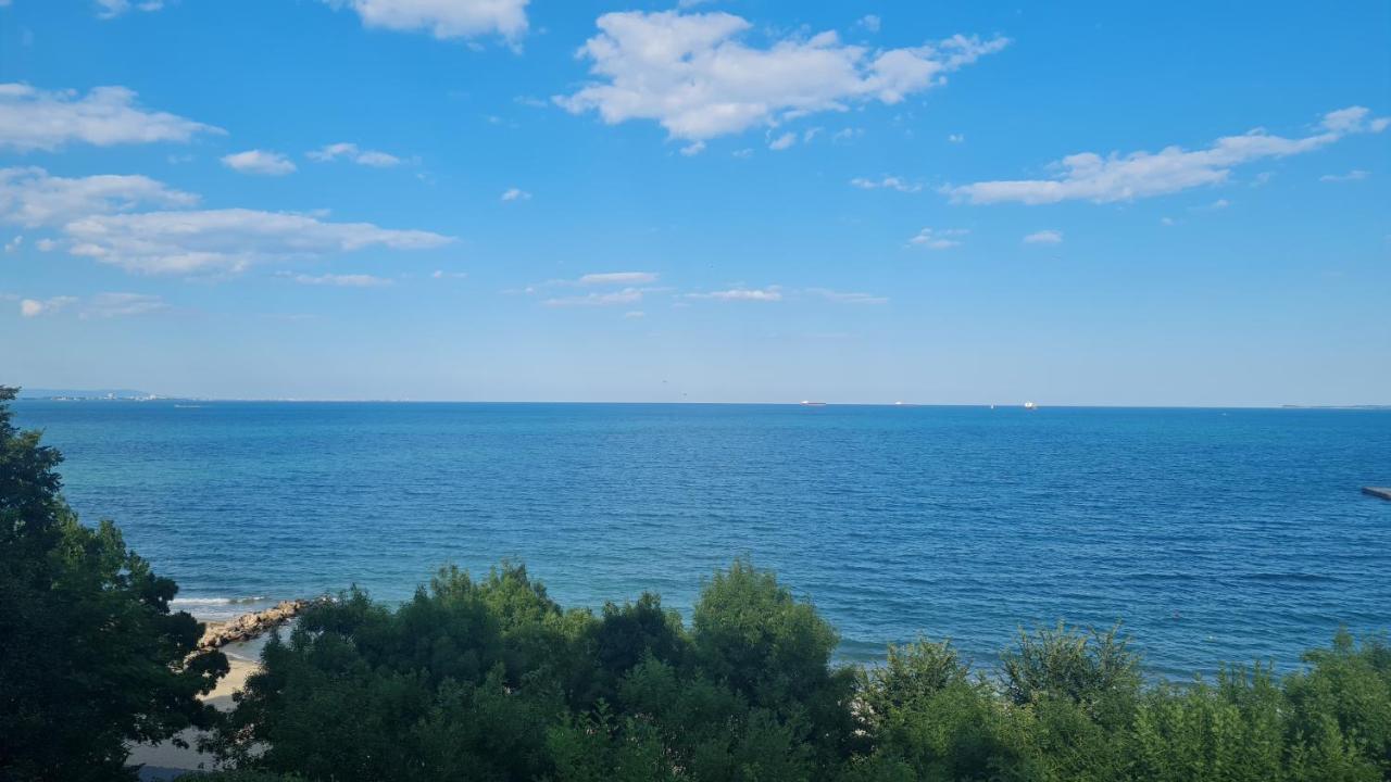 Apartment Lazur By The Sea 拉夫达 外观 照片